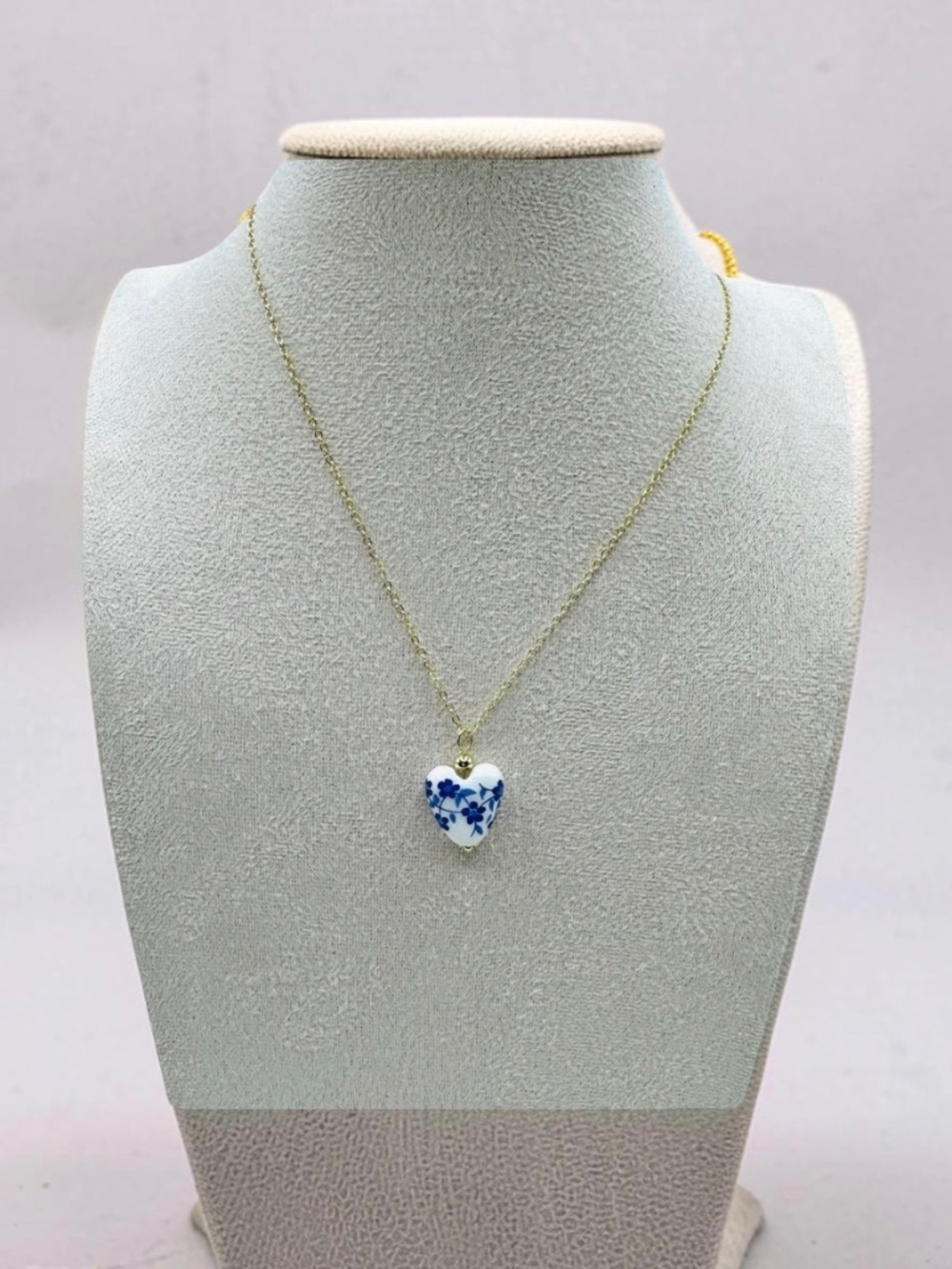 Chinese Porcelain Heart Pendant Necklace - Picture 3 of 4